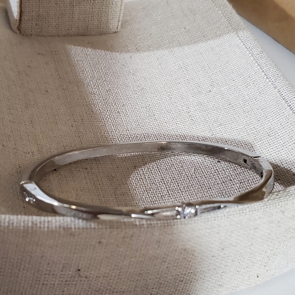 Bangle bracelet - Picture 5 of 7